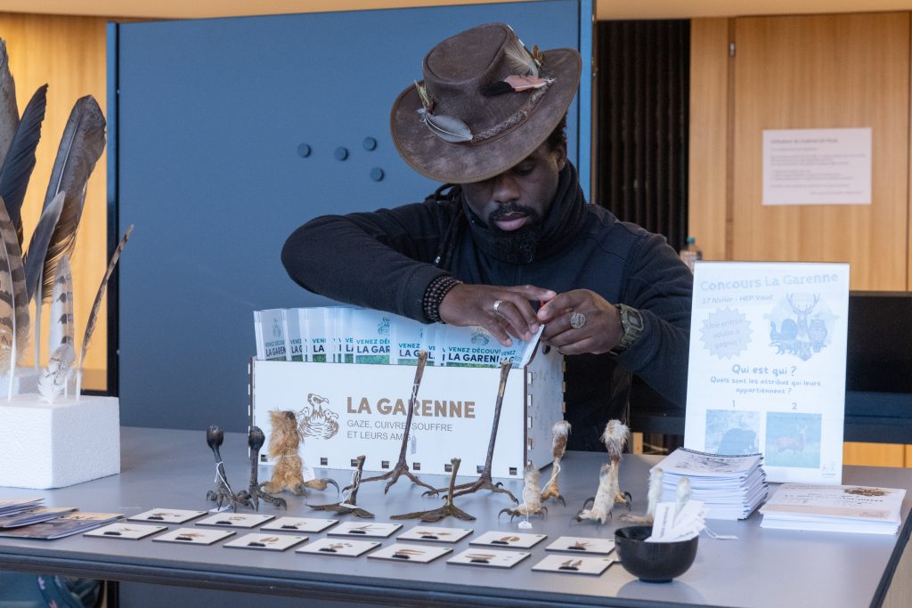 La mission de sensibilisation du public